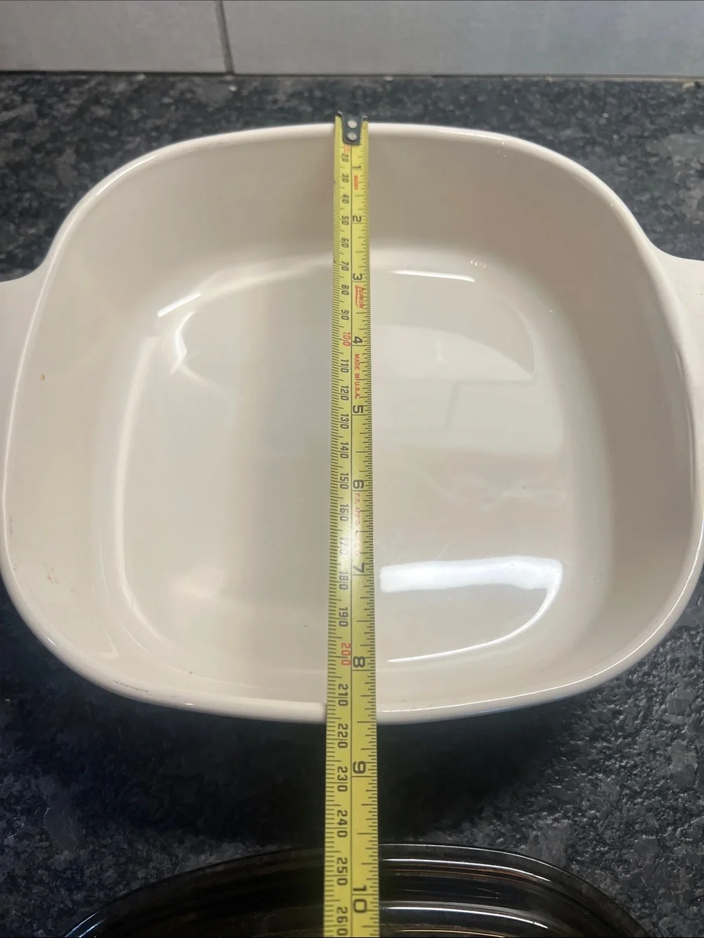 Corningware ABUNDANCE White Casserole Dish with Amber Glass Lid 2 ltr. A-2-B